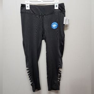 Zone‎ Pro Capri Leggings Small Workout Athletic Black  Moisture Wick B548